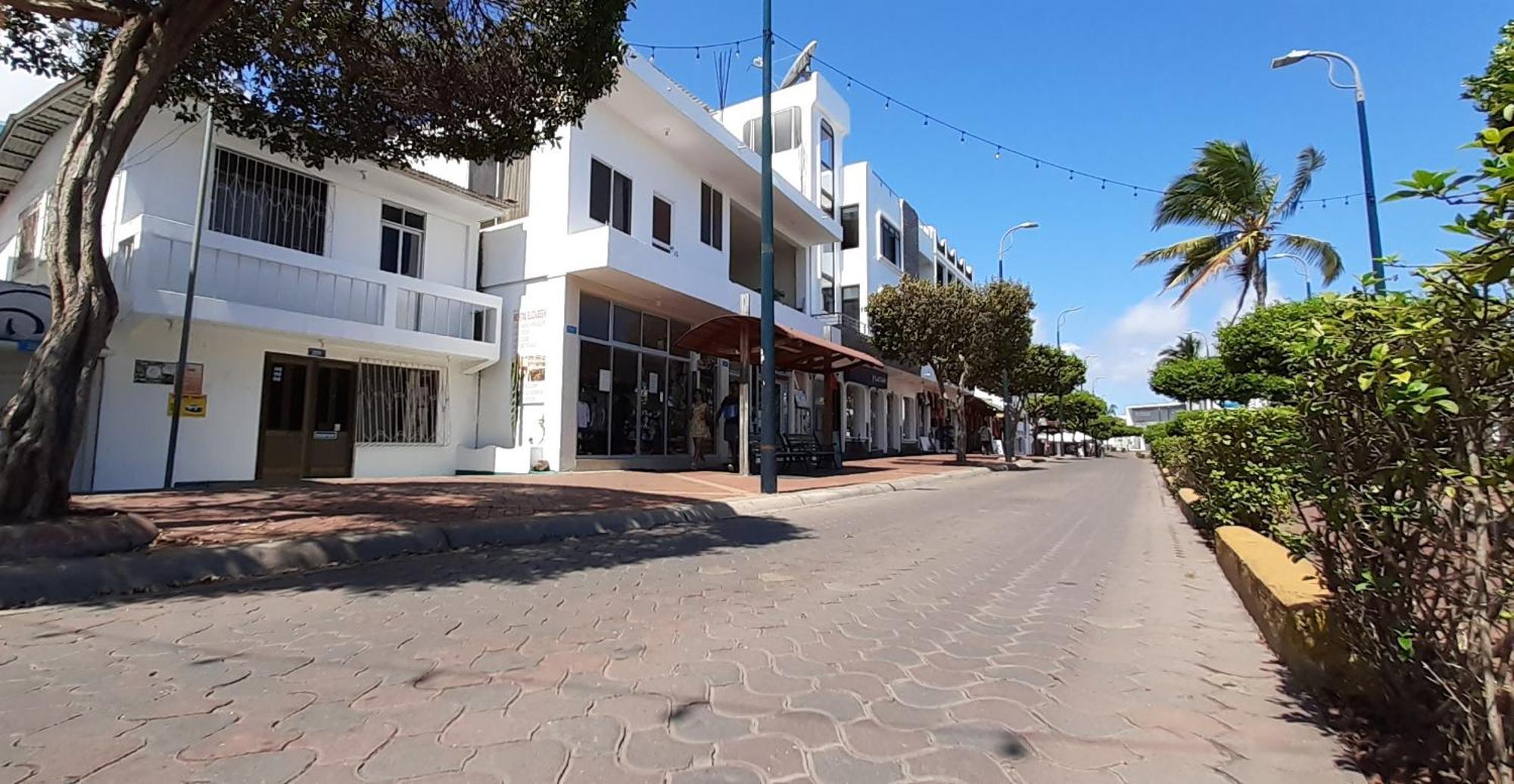 Historico Hostal Elizabeth Puerto Ayora  Luaran gambar